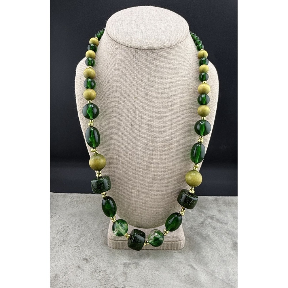 Vintage Beaded Necklace Green Acrylic Wood Beaded Spring Summer 23"